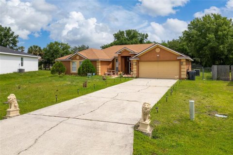 Casa en venta en Kissimmee, Florida, 4 dormitorios, 248.61 m2 № 2347925 - foto 8