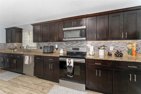 Casa en venta en Kissimmee, Florida, 4 dormitorios, 248.61 m2 № 2347925 - foto 14