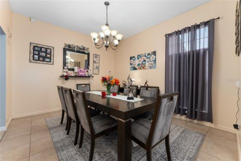 Casa en venta en Kissimmee, Florida, 4 dormitorios, 248.61 m2 № 2347925 - foto 10