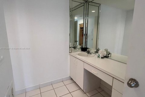 Copropriété à vendre à Hollywood, Floride: 2 chambres, 103.12 m2 № 1938212 - photo 5