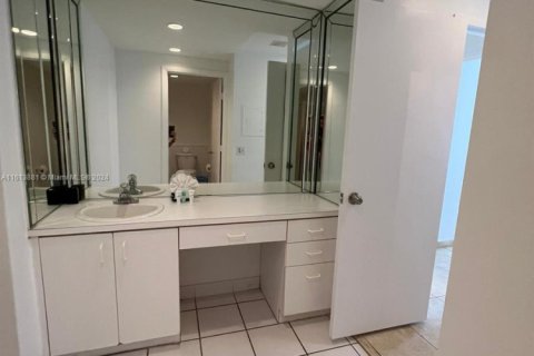Copropriété à vendre à Hollywood, Floride: 2 chambres, 103.12 m2 № 1938212 - photo 3