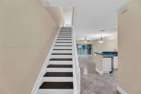 Townhouse in Pembroke Pines, Florida 3 bedrooms, 132.66 sq.m. № 1973654 - photo 24
