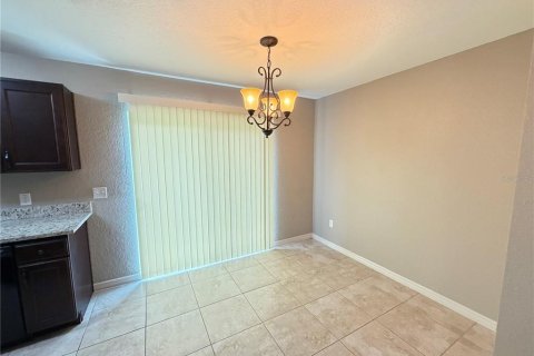 Villa ou maison à louer à Ocala, Floride: 3 chambres, 99.59 m2 № 2420271 - photo 5