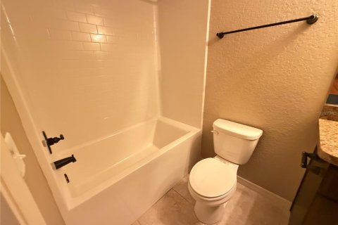 Villa ou maison à louer à Ocala, Floride: 3 chambres, 99.59 m2 № 2420271 - photo 16