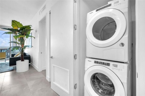 Copropriété à louer à Sunny Isles Beach, Floride: 2 chambres, 126.44 m2 № 1739505 - photo 20
