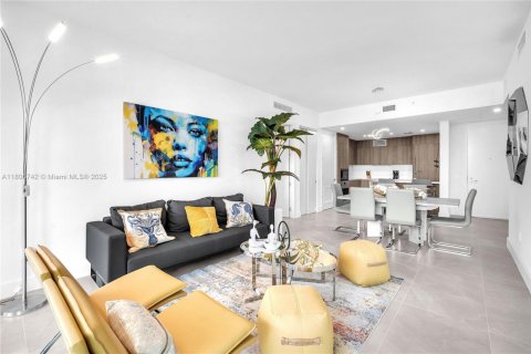 Copropriété à louer à Sunny Isles Beach, Floride: 2 chambres, 126.44 m2 № 1739505 - photo 2