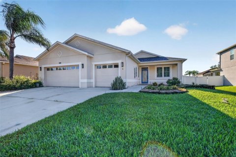 Villa ou maison à vendre à Mount Dora, Floride: 3 chambres, 177.44 m2 № 2415588 - photo 2