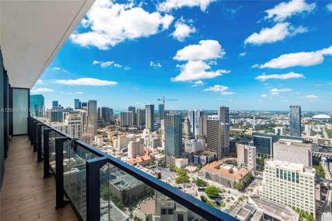 Condominio en alquiler en Miami, Florida, 3 dormitorios, 106.84 m2 № 2086183 - foto 2