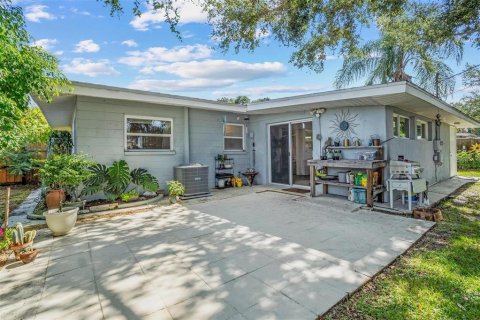 House in Seminole, Florida 2 bedrooms, 104.61 sq.m. № 1836898 - photo 18
