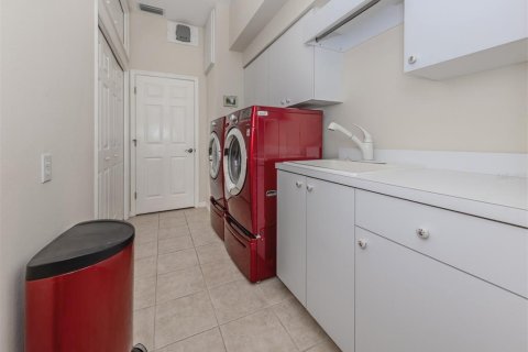 Купить виллу или дом в Нокомис, Флорида 9 комнат, 277.96м2, № 1718841 - фото 21