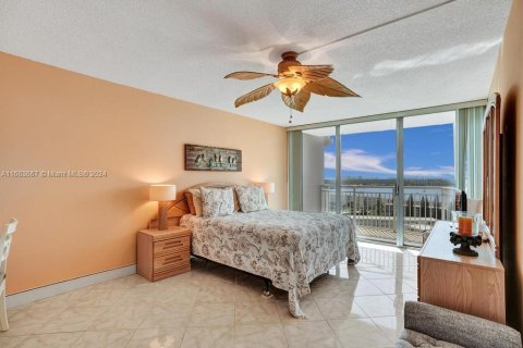 Condominio en venta en Aventura, Florida, 2 dormitorios, 149.11 m2 № 1938460 - foto 18
