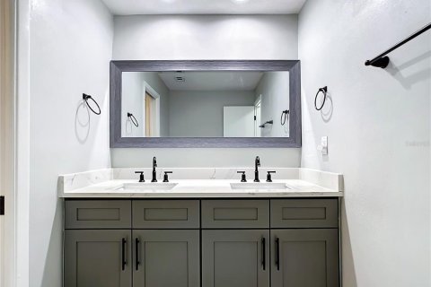 Villa ou maison à vendre à Dunedin, Floride: 4 chambres, 276.29 m2 № 2142354 - photo 25