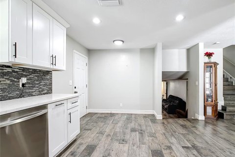 Villa ou maison à vendre à Dunedin, Floride: 4 chambres, 276.29 m2 № 2142354 - photo 11