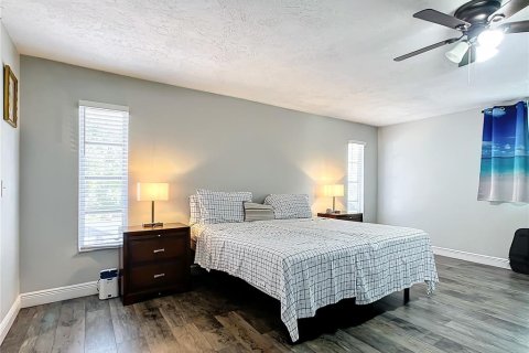 Villa ou maison à vendre à Dunedin, Floride: 4 chambres, 276.29 m2 № 2142354 - photo 20