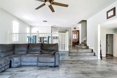 Villa ou maison à vendre à Dunedin, Floride: 4 chambres, 276.29 m2 № 2142354 - photo 3