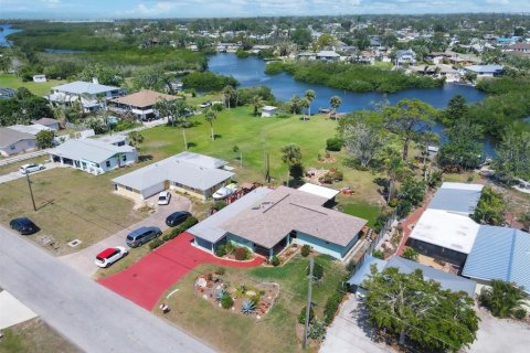 House in Venice, Florida 3 bedrooms, 160.54 sq.m. № 1626993 - photo 4
