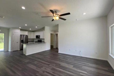 House in Ocklawaha, Florida 3 bedrooms, 122.91 sq.m. № 2211609 - photo 2