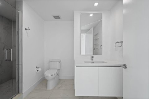 Condo in Pompano Beach, Florida, 2 bedrooms № 2243188 - photo 25