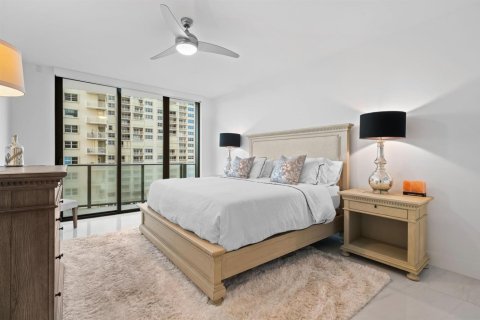 Condo in Pompano Beach, Florida, 2 bedrooms № 2243188 - photo 17