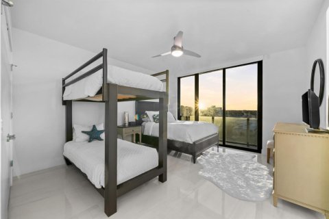 Condo in Pompano Beach, Florida, 2 bedrooms № 2243188 - photo 24
