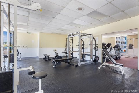 Copropriété à vendre à Hollywood, Floride: 2 chambres, 117.24 m2 № 2048759 - photo 28