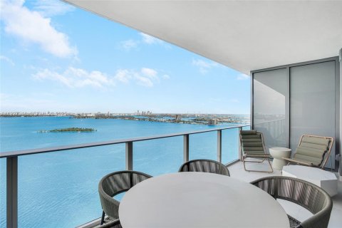 Condominio en alquiler en Miami, Florida, 3 dormitorios, 143.26 m2 № 1985954 - foto 27