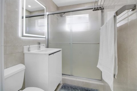 Купить кондоминиум в Норт-Майами, Флорида 1 спальня, № 2029018 - фото 9