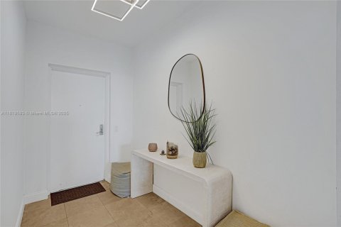 Copropriété à vendre à North Miami, Floride: 2 chambres, 170.38 m2 № 1938318 - photo 8