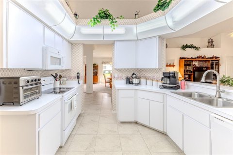 Купить виллу или дом в Спринг-Хилл, Флорида 9 комнат, 192.4м2, № 1826712 - фото 17