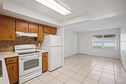 Снять в аренду квартиру в Клируотер, Флорида 6 комнат, 65.03м2, № 1828043 - фото 3