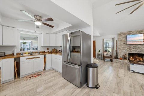 Villa ou maison à vendre à Sebastian, Floride: 3 chambres, 129.88 m2 № 2399213 - photo 8