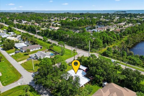 Villa ou maison à vendre à Sebastian, Floride: 3 chambres, 129.88 m2 № 2399213 - photo 24