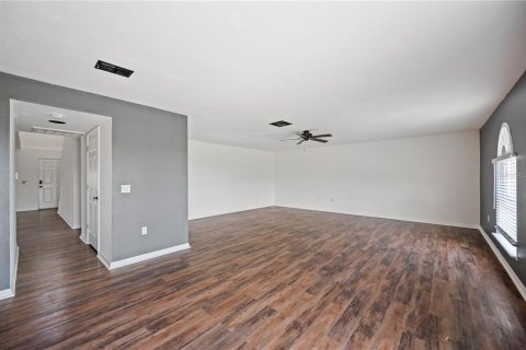 Casa en venta en Winter Haven, Florida, 4 dormitorios, 281.87 m2 № 1899064 - foto 18