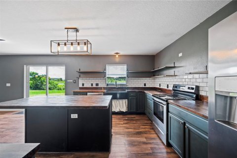 Casa en venta en Winter Haven, Florida, 4 dormitorios, 281.87 m2 № 1899064 - foto 9