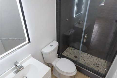 Copropriété à louer à Miami, Floride: 2 chambres, 83.52 m2 № 1895550 - photo 10