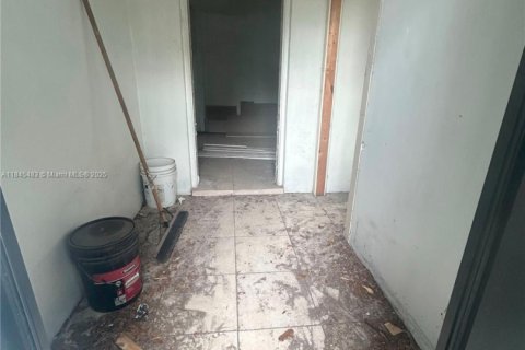 House in Miami Gardens, Florida 3 bedrooms, 83.24 sq.m. № 1841094 - photo 2