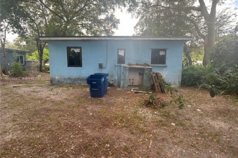 House in Miami Gardens, Florida 3 bedrooms, 83.24 sq.m. № 1841094 - photo 25