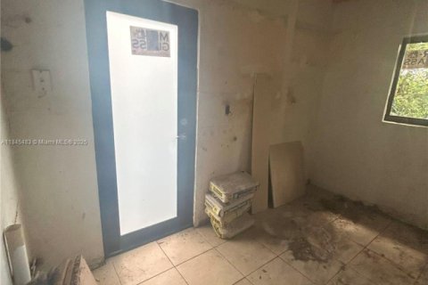 House in Miami Gardens, Florida 3 bedrooms, 83.24 sq.m. № 1841094 - photo 21