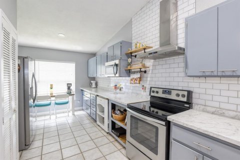 Casa en venta en Oviedo, Florida, 4 dormitorios, 139.35 m2 № 2384122 - foto 3