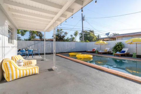 Casa en alquiler en Hollywood, Florida, 3 dormitorios, 93.65 m2 № 2031774 - foto 15