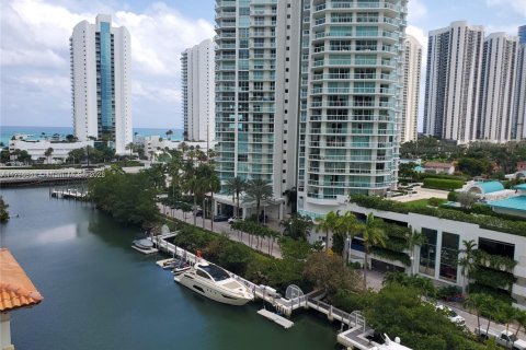 Copropriété à vendre à Sunny Isles Beach, Floride: 3 chambres, 138.33 m2 № 1698520 - photo 2