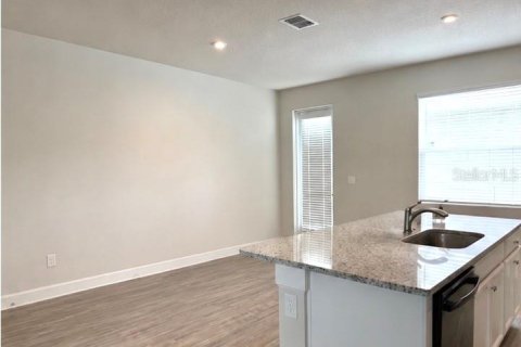 Adosado en venta en Odessa, Florida, 3 dormitorios, 149.76 m2 № 2223326 - foto 12