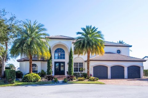 Villa ou maison à Lighthouse Point, Floride 6 chambres, 454.76 m2 № 2273546