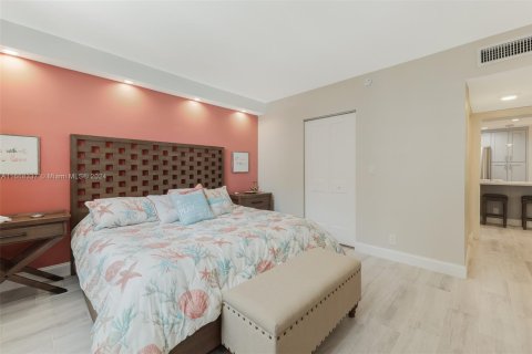Condo in Fort Lauderdale, Florida, 1 bedroom  № 1811678 - photo 15