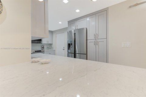 Condo in Fort Lauderdale, Florida, 1 bedroom  № 1811678 - photo 29