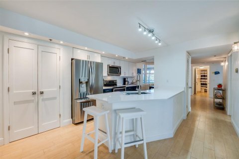 Condo in Port Orange, Florida, 3 bedrooms  № 1575071 - photo 8