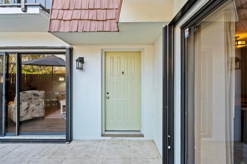 Townhouse in Palm City, Florida 2 bedrooms, 114.83 sq.m. № 2153748 - photo 9