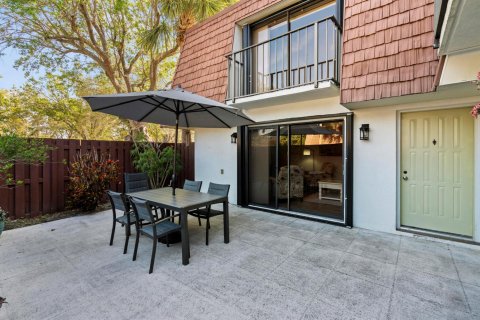 Townhouse in Palm City, Florida 2 bedrooms, 114.83 sq.m. № 2153748 - photo 7