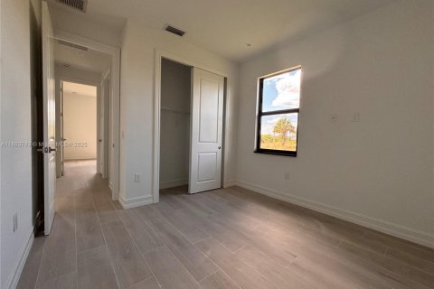 Casa en alquiler en Naples, Florida, 3 dormitorios, 167.22 m2 № 1891549 - foto 6