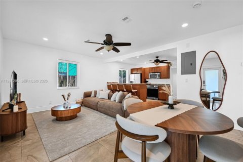 Villa ou maison à louer à Fort Lauderdale, Floride: 3 chambres, 134.71 m2 № 2044370 - photo 3